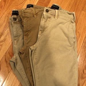 American Eagle khakis 26x28